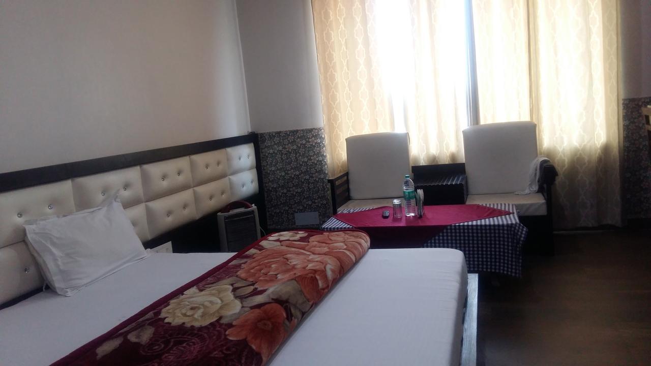 Hotel D2M Mānsa Zewnętrze zdjęcie
